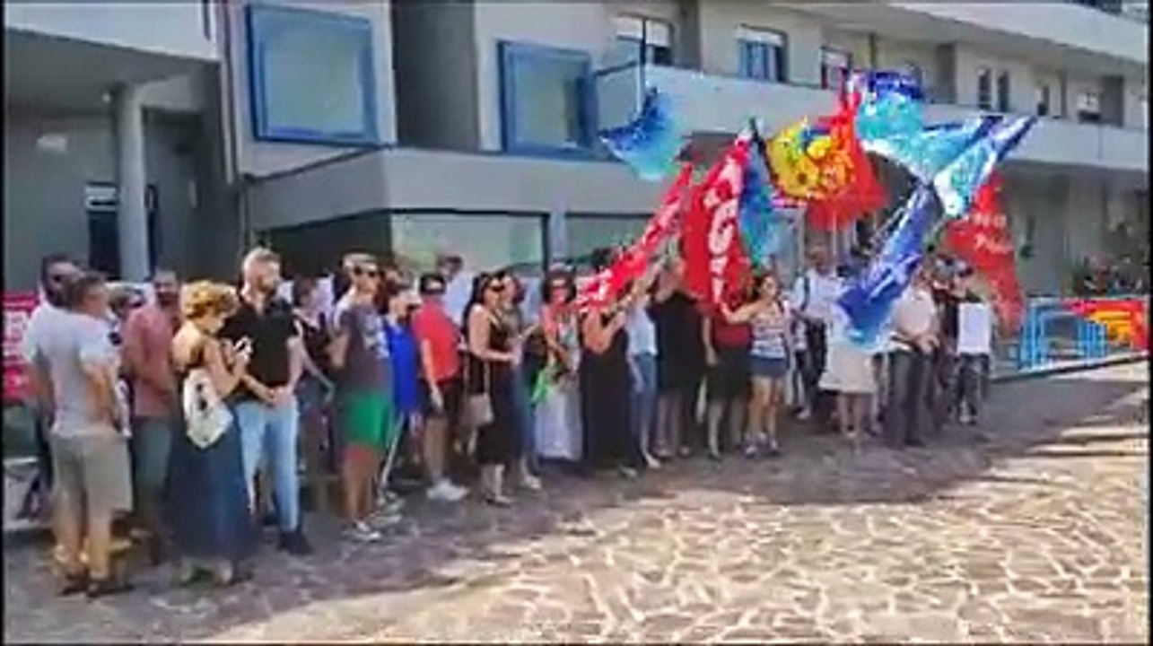 Asl Chieti, la protesta dei precari al grido di "stabilizzazione"