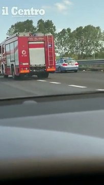 Contromano sull'Asse attrezzato, 6-7 auto la evitano, il furgone no: i mezzi dopo l'impatto