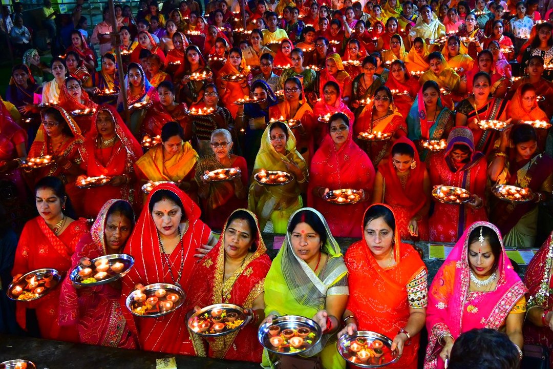 अंबा देवी मंदिर में शारदीय नवरात्र के सप्तमी पर महाआरती