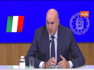 Crosetto: "Italia segue vicenda e farà di tutto per sicurezza di chi lavora per la pace"