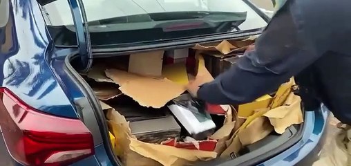 PRF intercepta carga de 400 celulares importados ilegalmente que seria vendida na 25 de Março em SP