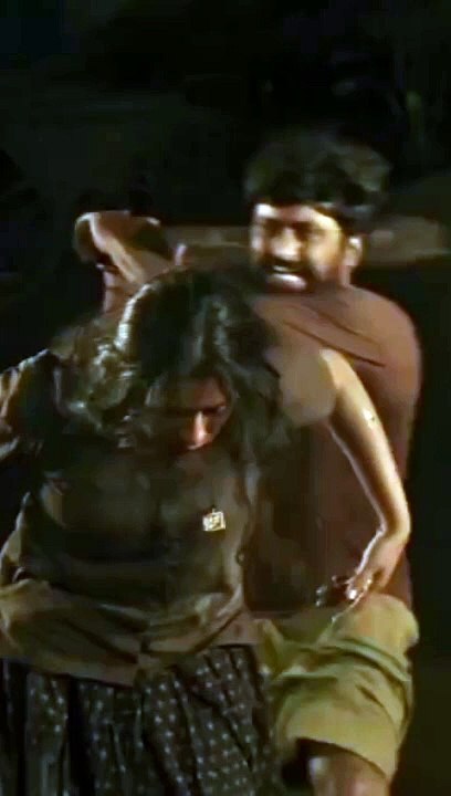 ज़ब लड़की को लट्ट मार दिया तो  #dailymotionreels23 #dailymotionreelsviral #viralreelsdailymotion #viralvideochallenge #dailymotionviral #hindimovie #dailymotion #superhit #movie #Dangerous