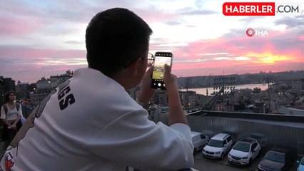 Beyoğlu'nda Kartpostallık Gün Batımı
