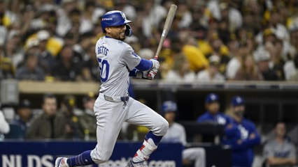 Mookie Betts Breaks Slump as Dodgers Tie Series 2-2