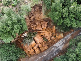 Cerveteri, frana in via di Ceri: strada chiusa almeno un anno