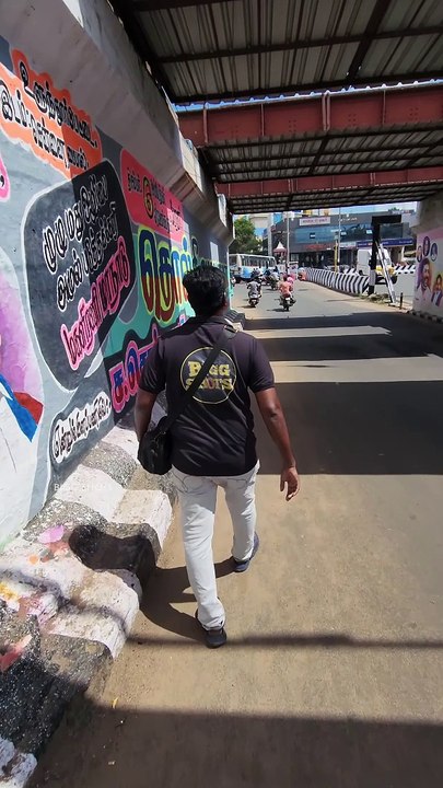 Train போகும் போது கீழ போக பயமா இருக்கும்!! | தஞ்சாவூர்-ல இது Main Spot | Low Bridge | Thanjavur