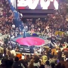 Fans Boo Christian Nodal During Live Performance 🎤