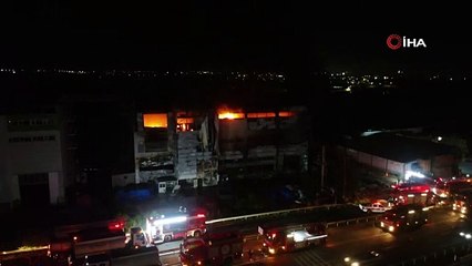 Tekirdağ'da büyük fabrika yangını: Sabaha kadar yandı; patlamalar meydana geldi