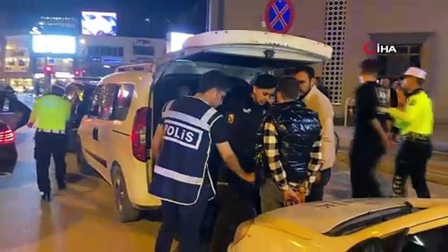 Bursa'da uygulamadan kaçan alkollü sürücüyü polis havaya ateş açarak yakaladı