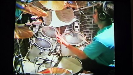 DELILAH - She Works Hard For The Money (The Bert Newton Show May 25, 1989)