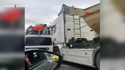 İstanbul'da sıradan bir gün: Tartıştığı tır şoförüne yetişmek için aracının üzerine çıkarak kavga etti