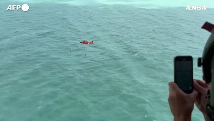 Uragano Milton, la guardia costiera recupera un uomo in mezzo al mare