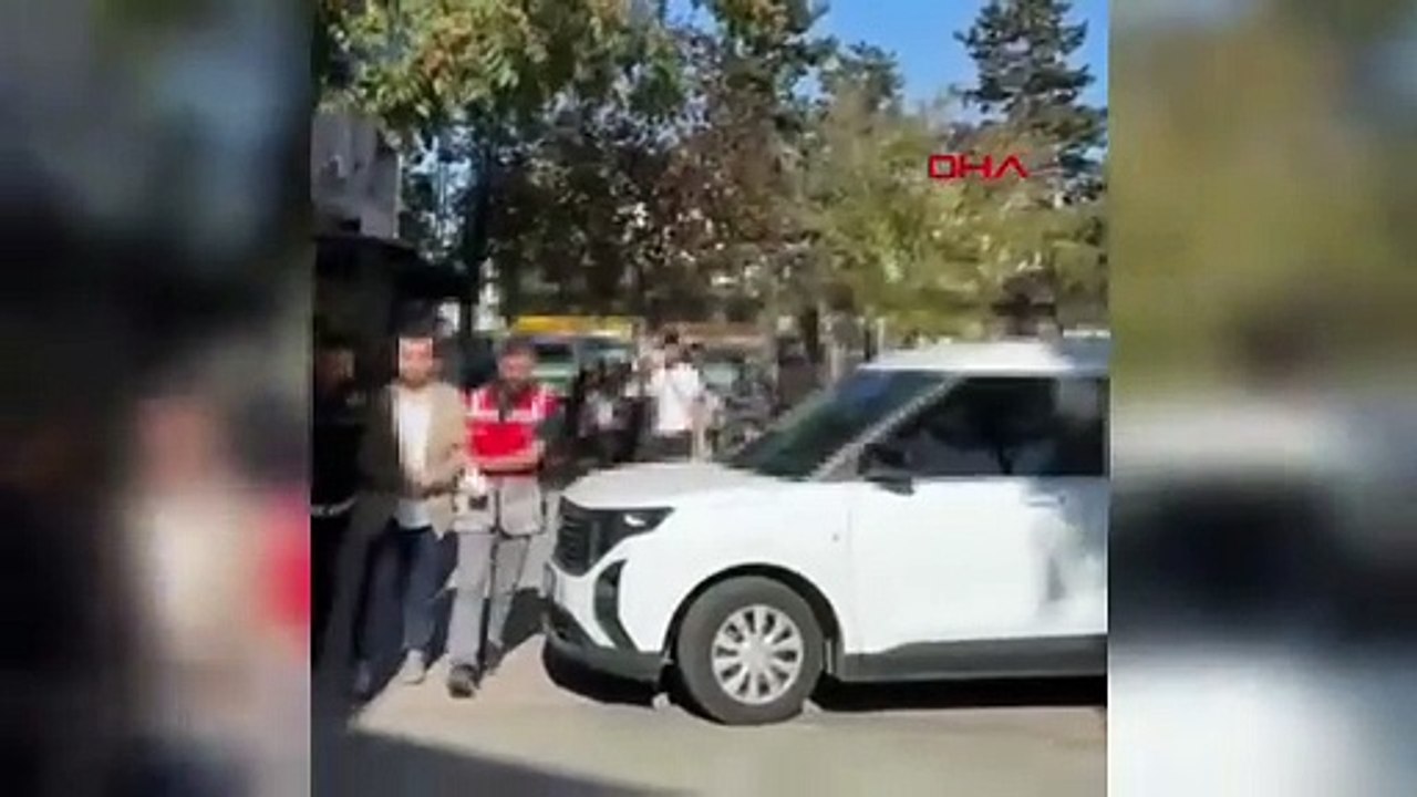 İstanbul- Sosyal medya hesaplarından katil Semih Çelik'i öven Emre Seyidoğlu tutuklandı