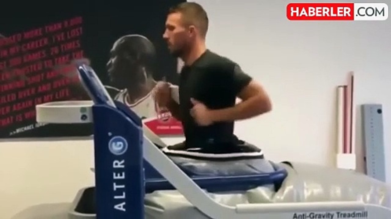 Lukas Podolski aktif futbol kariyerini noktaladı