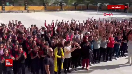 Aksaray'da 43 yıllık öğretmene, 19 yıldır görev yaptığı okulda alkışlı veda