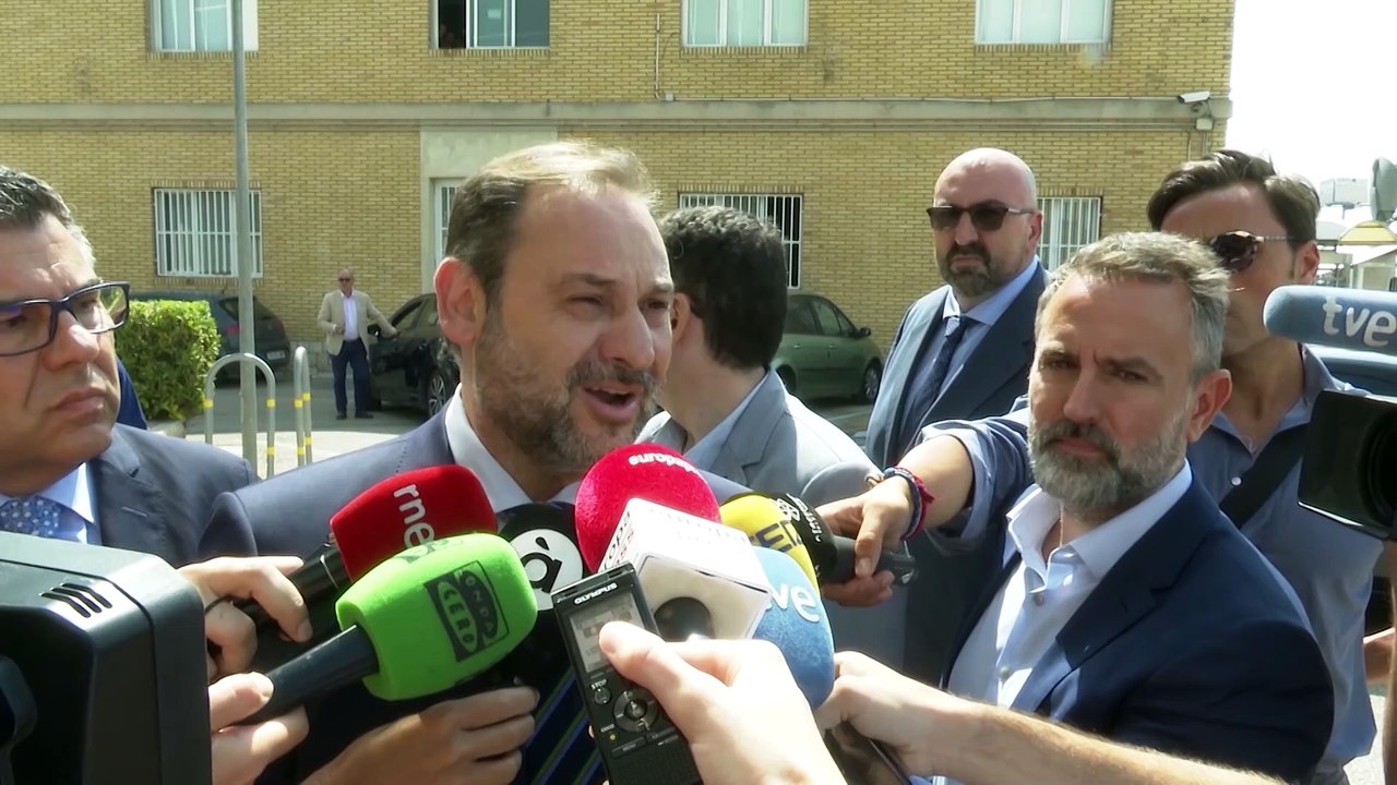 Ábalos pide declarar voluntariamente como testigo ante el juez del 'caso Koldo'