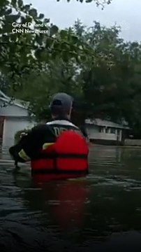 Florida Police Rescue Residents From Flooding Caused by Hurricane Milton