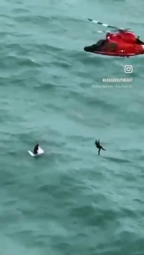 Salvato a 48 km dalla costa aggrappato a un frigo: Scampato all'uragano Milton