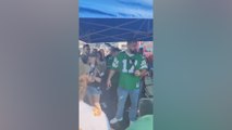 Eagles fan's marriage proposal leaves Jason Kelce speechless