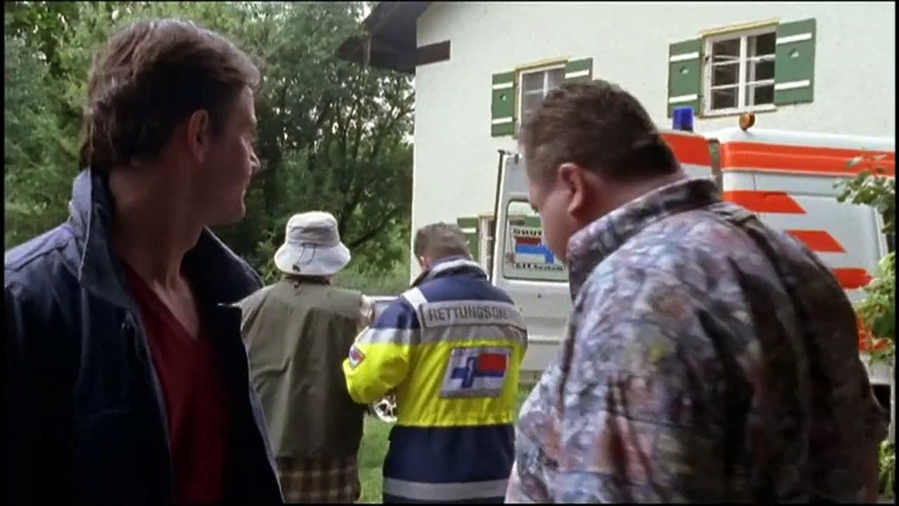 Die Rosenheim-Cops (118) Staffel 7 Folge 22 - Eine offene Rechnung