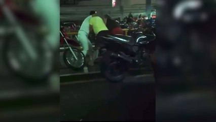 Olha o barraco! Mulher flagra marido fazendo "rancho" para amante em supermercado