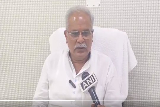 CG News: महादेव सट्टेबाजी ऐप के प्रमोटर सौरभ चंद्राकर की गिरफ्तारी पर पूर्व CM भूपेश बघेल के क्या कहा, देखें Video...