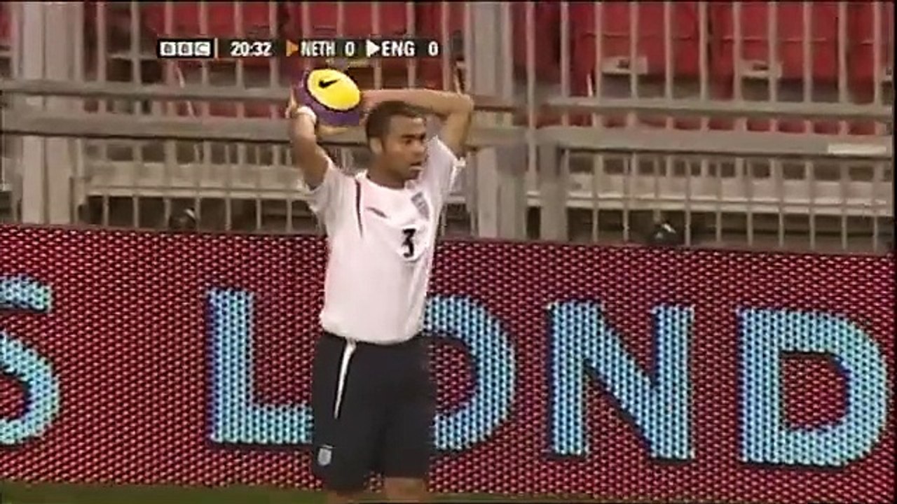 y2mate.com - Netherlands V England 15th November 2006_360p[Trim]