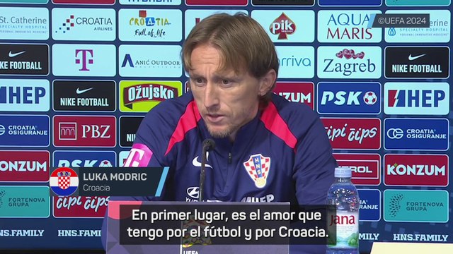Modric: Sigo aquí por el amor que tengo por el fútbol y por Croacia