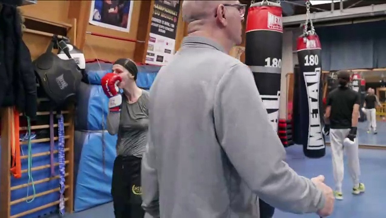 Bande annonce du film  documentaire "Douai Boxing Club" réalisé par le réalisateur Stéphane Dhenin qui sera diffusé en avant première au cinema Majestic à Douai le 15 Novembre et sur France 3 le 21 Novembre
