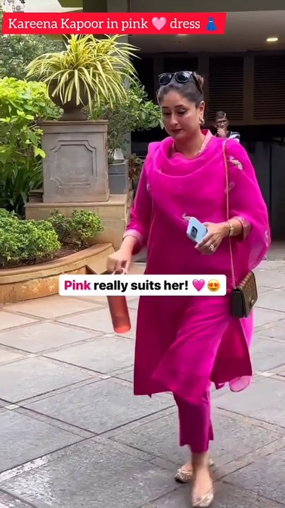 Kareena Kapoor in pink  dress
