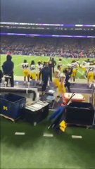 Chris Bryant, tells a Washington fan to "Shut the f**k up before you get f**ked up"