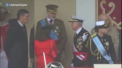 El momento en el que la lluvia casi obliga a suspender el desfile