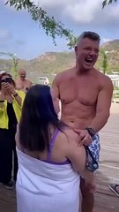 Özel gereksinimli gençler Sadettin Saran ile yüzdü