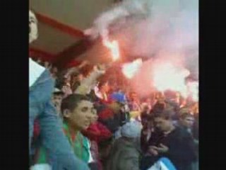 MCA 1- CABBA 0 - Craquage fumigènes des ultras du Mouloudia