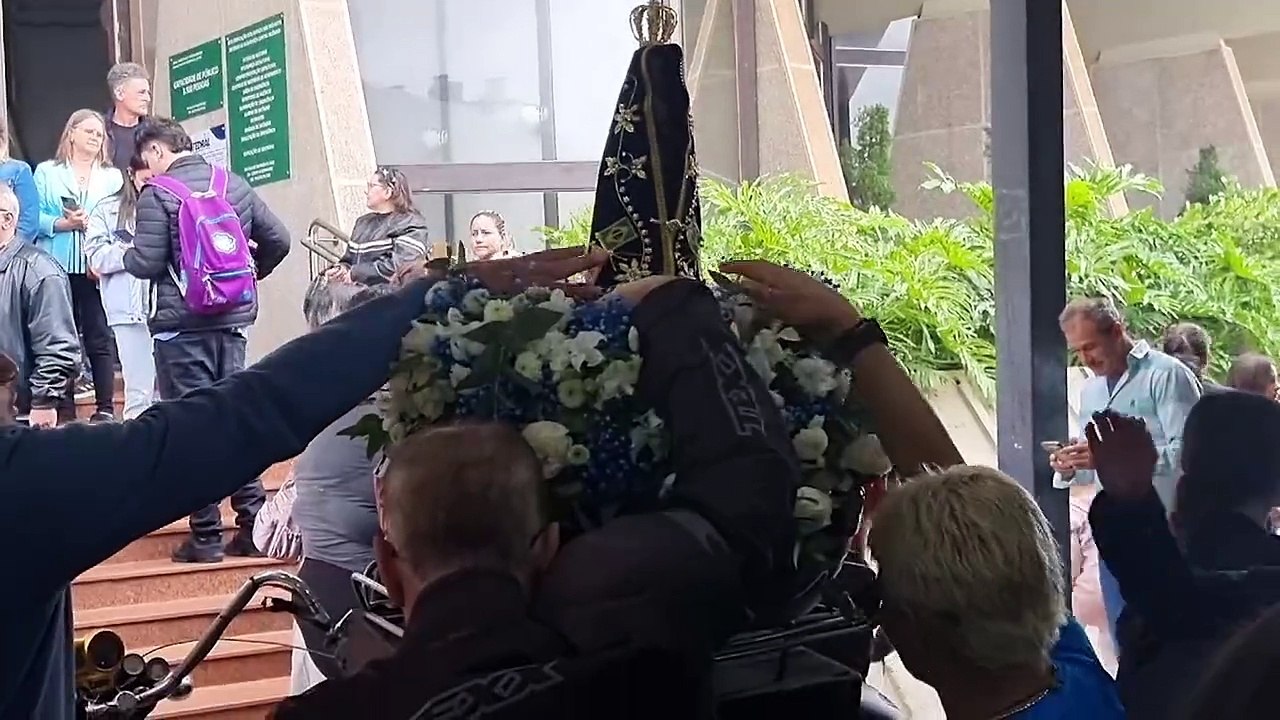 Motociata da Fé leva imagem de Nossa Senhora Aparecida até a Catedral