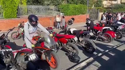 Leonardo Gozzi, gli amici lo ricordano con un flash mob in strada