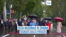 Festa nazionale in Spagna: a Madrid la parata militare, ma la pioggia rovina i programmi