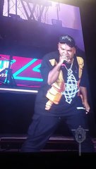 Ofensivo y escandoloso show de Redimi2 en Buenos Aires Argentina