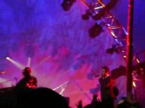 entrée de christophe sur scéne au zenith