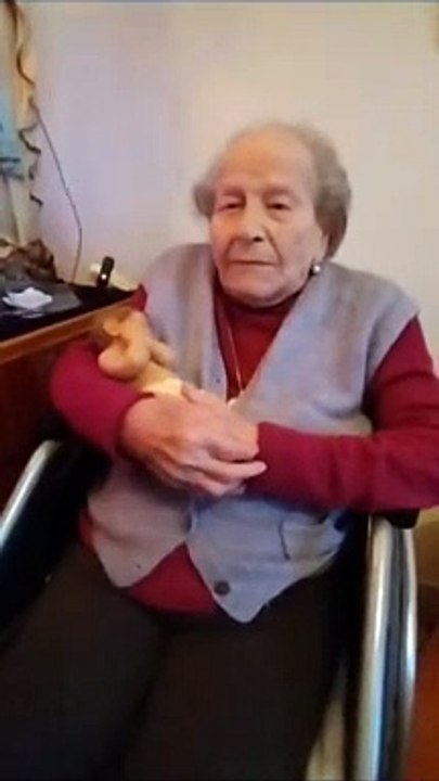 "Buon Natale a tutto il mondo": gli auguri della nonna pi? anziana d'Abruzzo