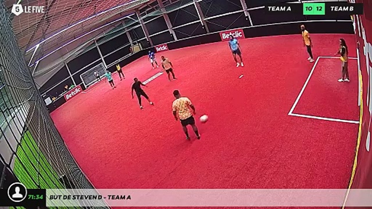 But de Steven D - Team A