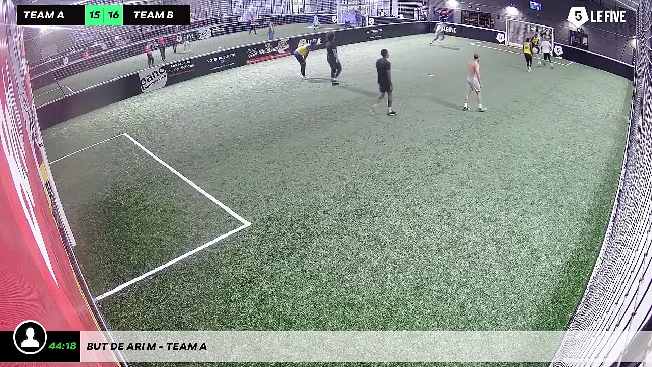 But de Ari M - Team A