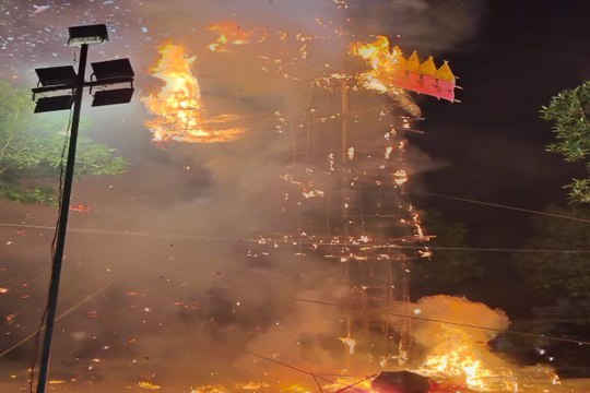 sawaimadhopur...धूं-धूं कर जला रावण का अंहकार, जय श्रीराम के गूंजे जयकारे