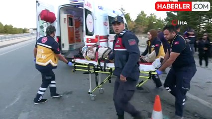 Karaman'da Tarım İşçilerini Taşıyan Minibüs Devrildi: 2 Ölü, 13 Yaralı