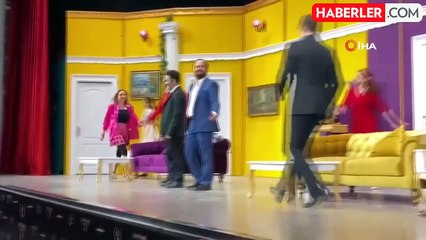 Türk Tiyatrosunda Bir İlk: Tiyatro Dizisi Sahnelendi