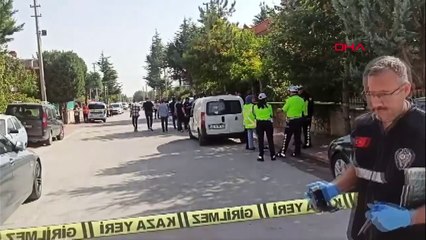 Sinir krizi geçiren kişi ihbar üzerine gelen polisi sırtından bıçakladı!