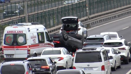 D-100'de trafik yoğunluğu: Kontrolden çıkan araç takla attı