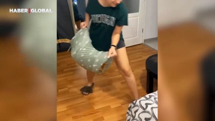 Hiperaktif kedi oyunun suyunu böyle çıkardı: Kahkaha dolu anlar