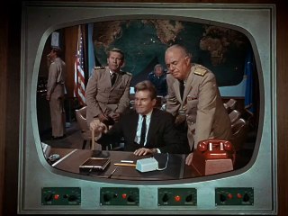 Viaje al Fondo del Mar, 02x12, La Rebelion de las Maquinas