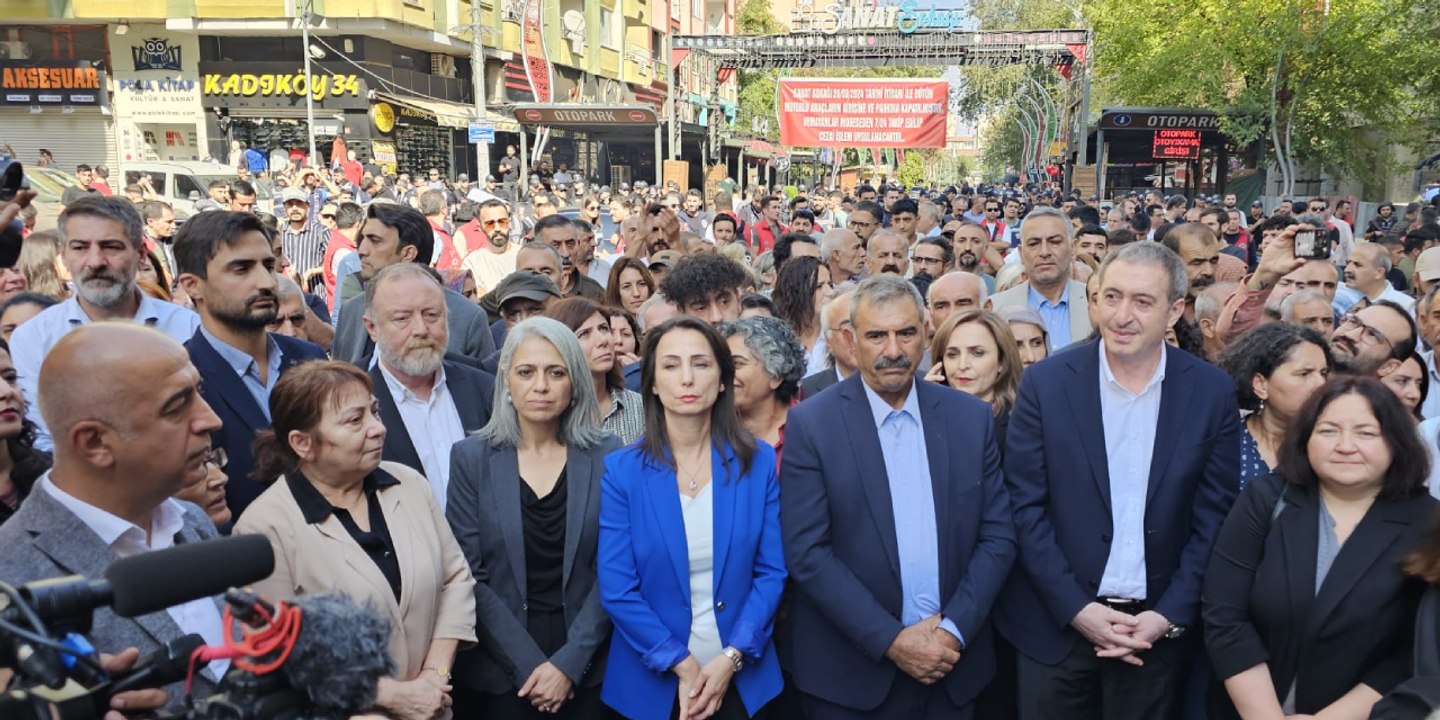 Diyarbakır'da "Özgürlük Mitingi" öncesi İstasyon Meydanı abluka altında